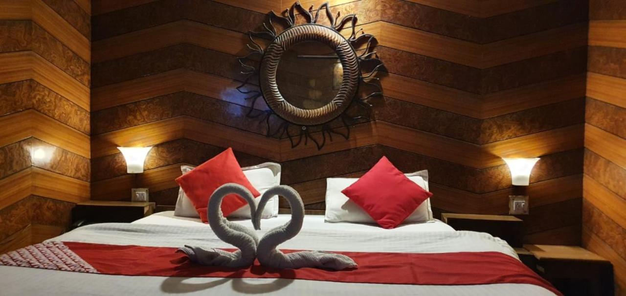 Goroomgo Ankur Lake View Mall Road Nainital - Prime Location With Luxury Room 外观 照片