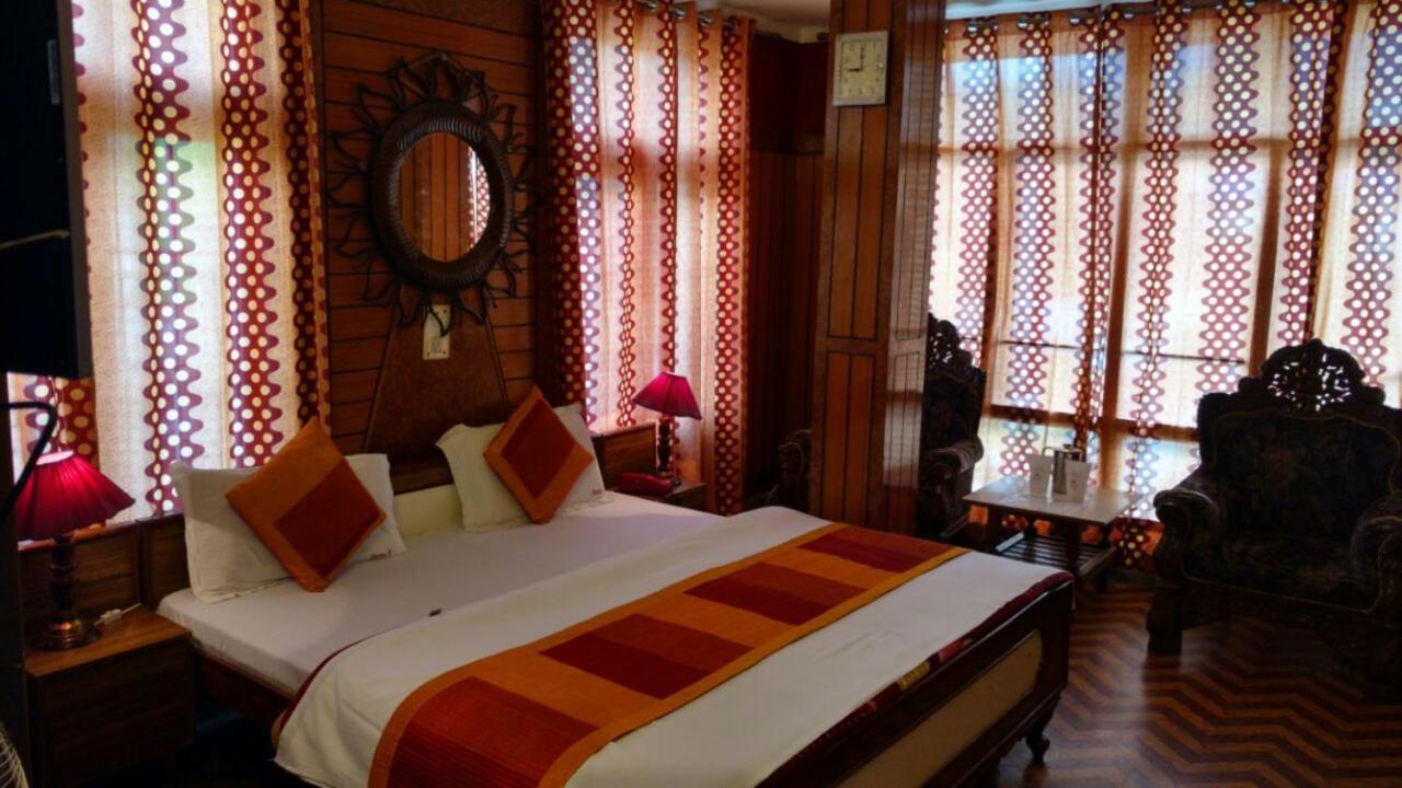 Goroomgo Ankur Lake View Mall Road Nainital - Prime Location With Luxury Room 外观 照片
